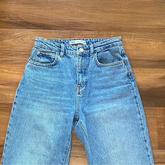 Zara Light Straight Jeans - Picture 7 of 10